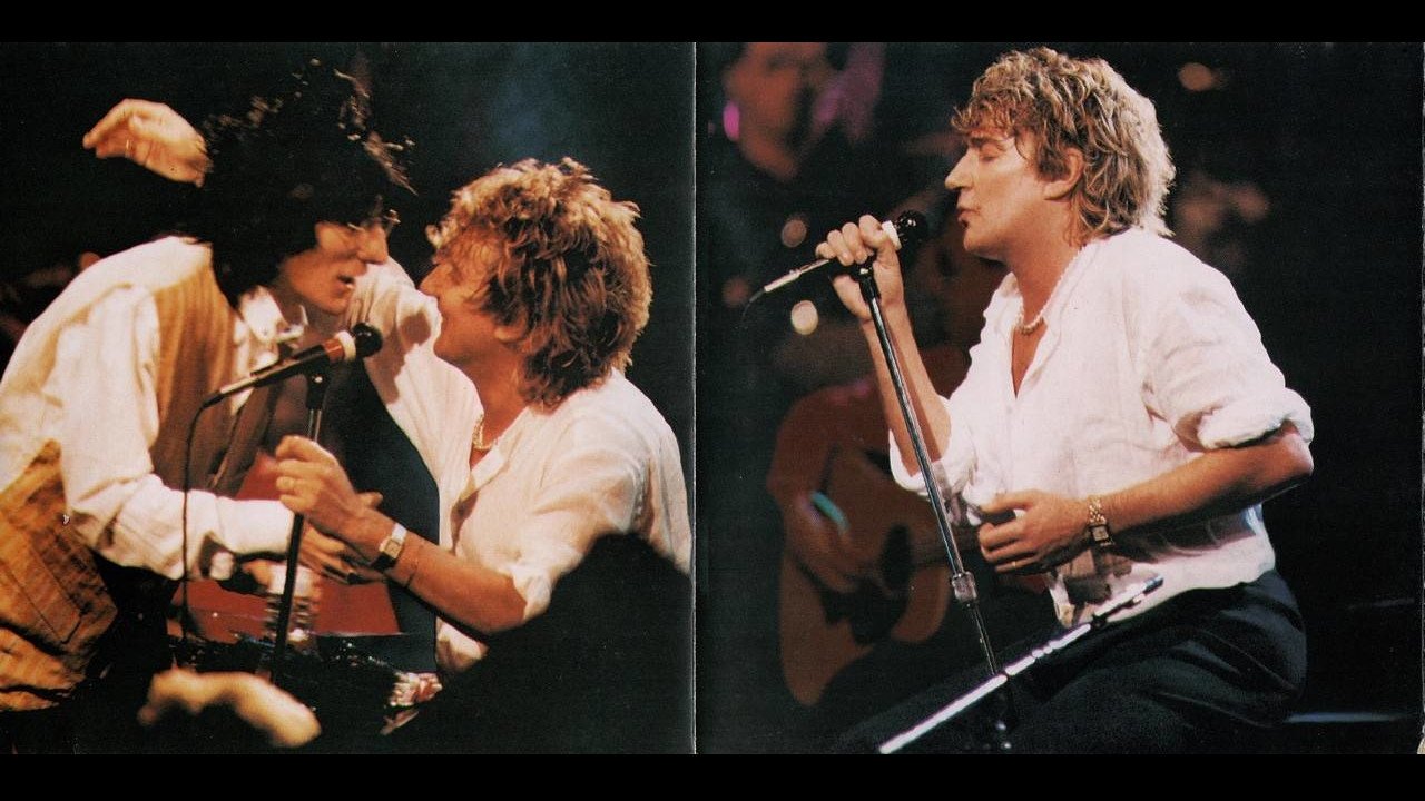 Rod Stewart: Unplugged...and Seated Background