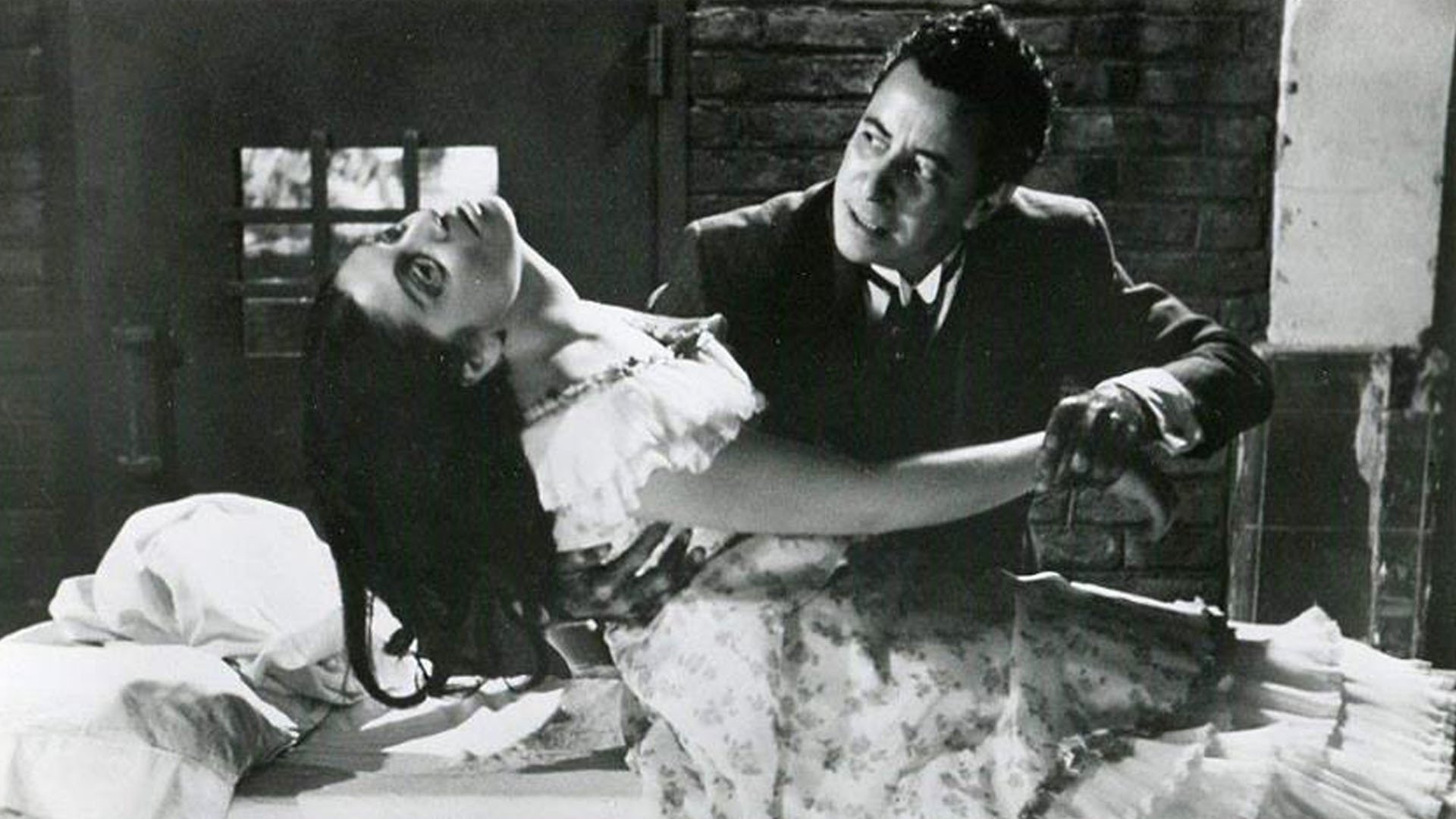 Pacto Diabólico Background