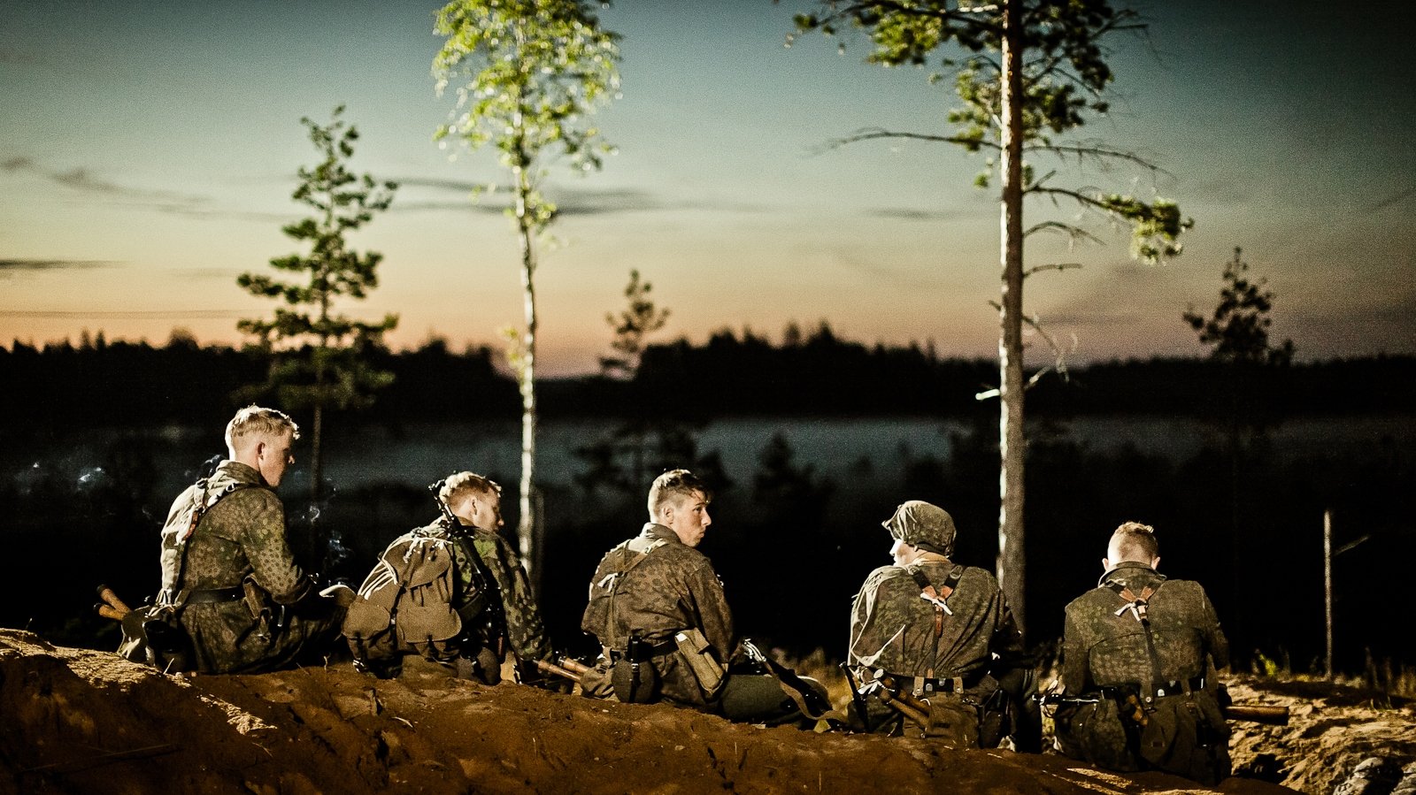 1944 Background