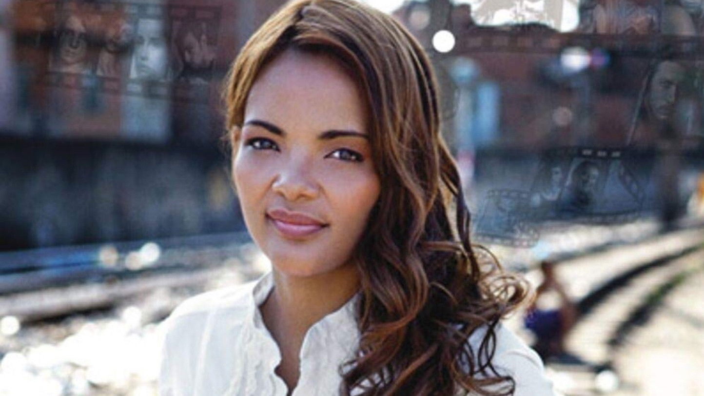 Flordelis: Basta uma Palavra para Mudar Background