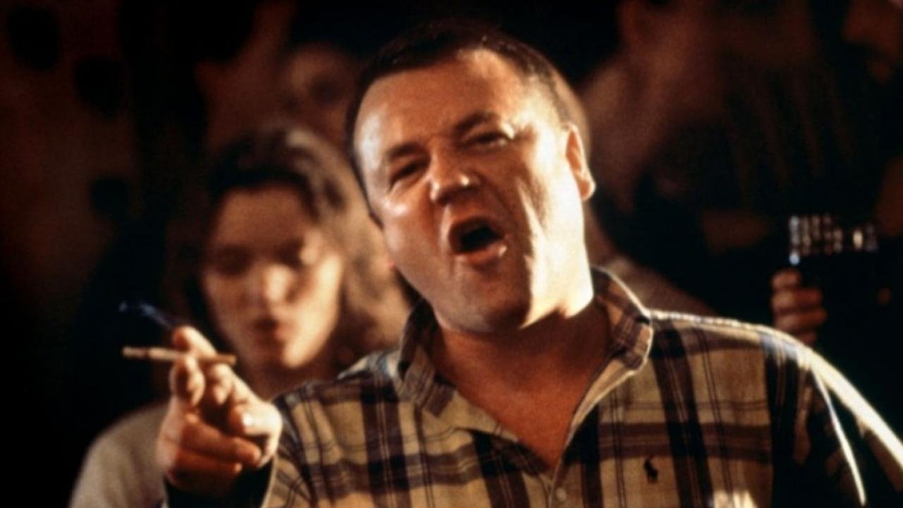 Nil by Mouth Background