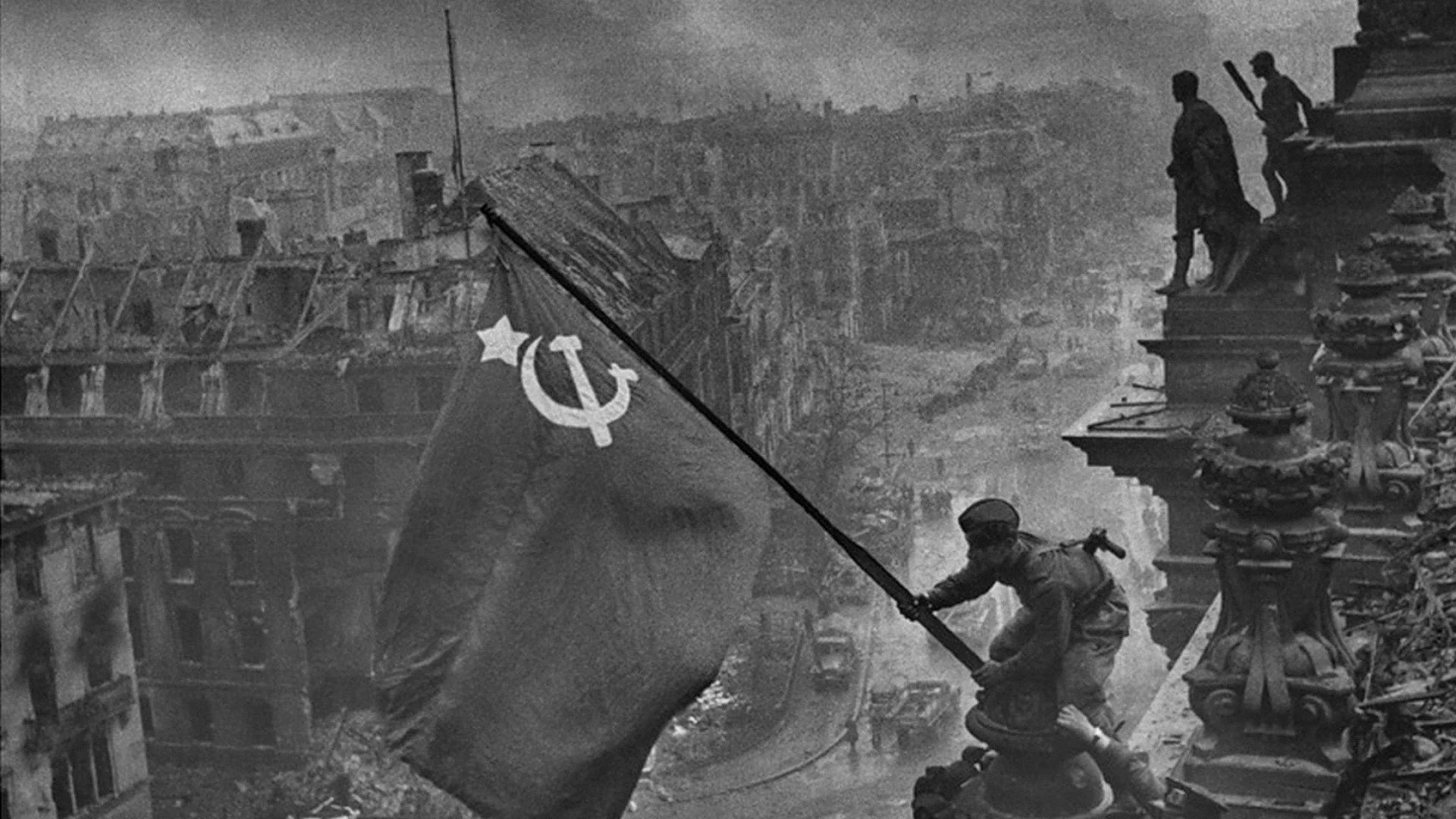 Russia's War: Blood Upon the Snow Background