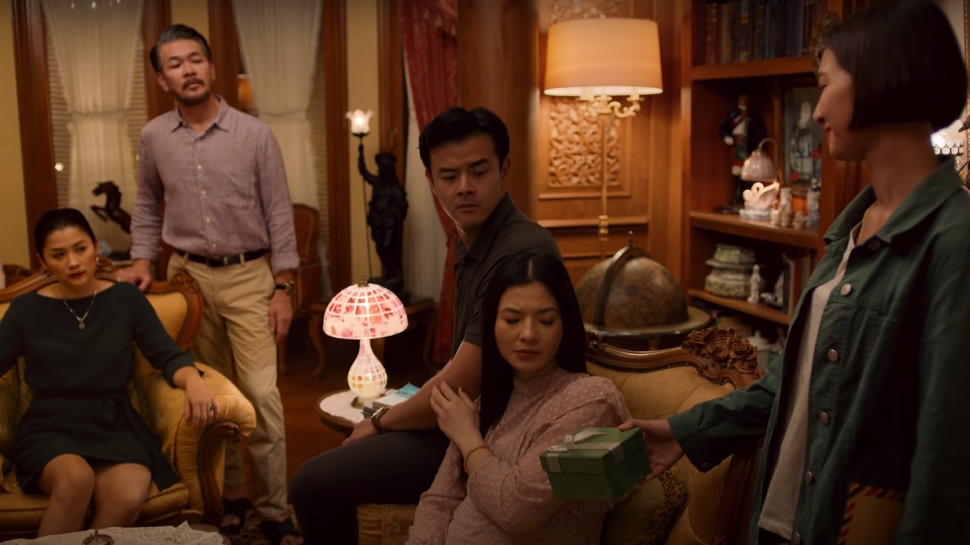 Teka-Teki Tika Background