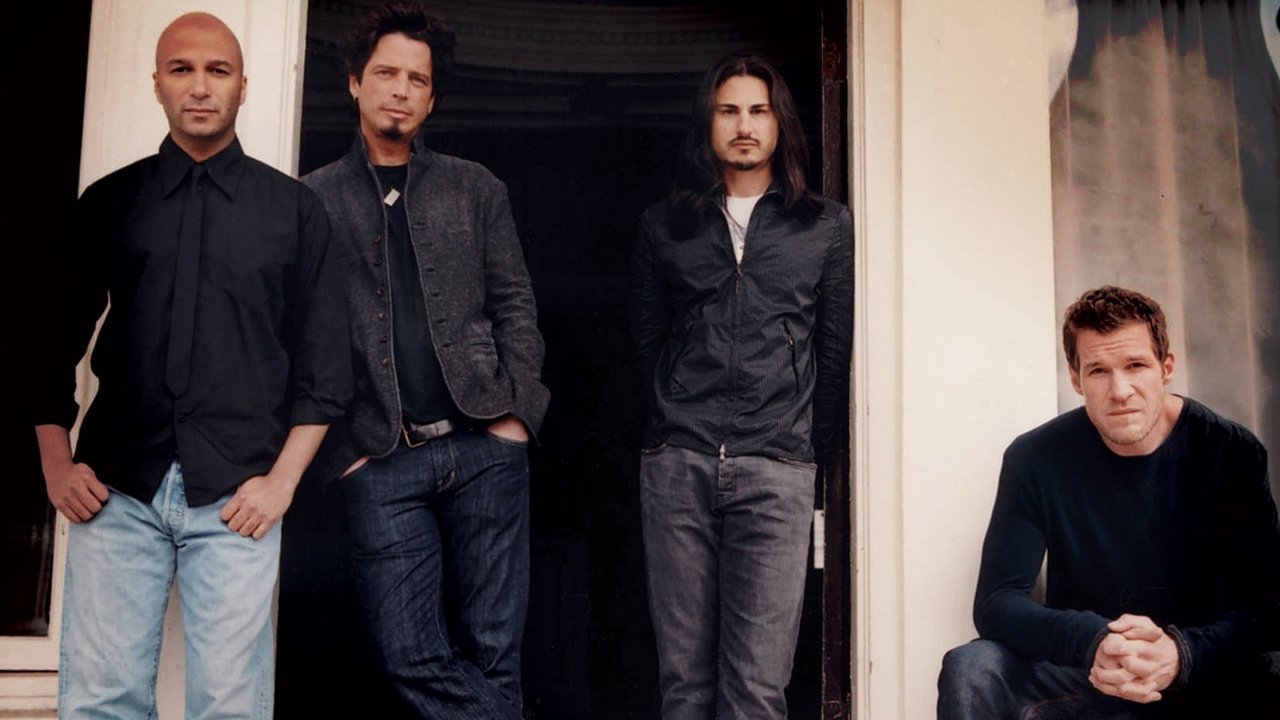 Audioslave - Live in Cuba Background