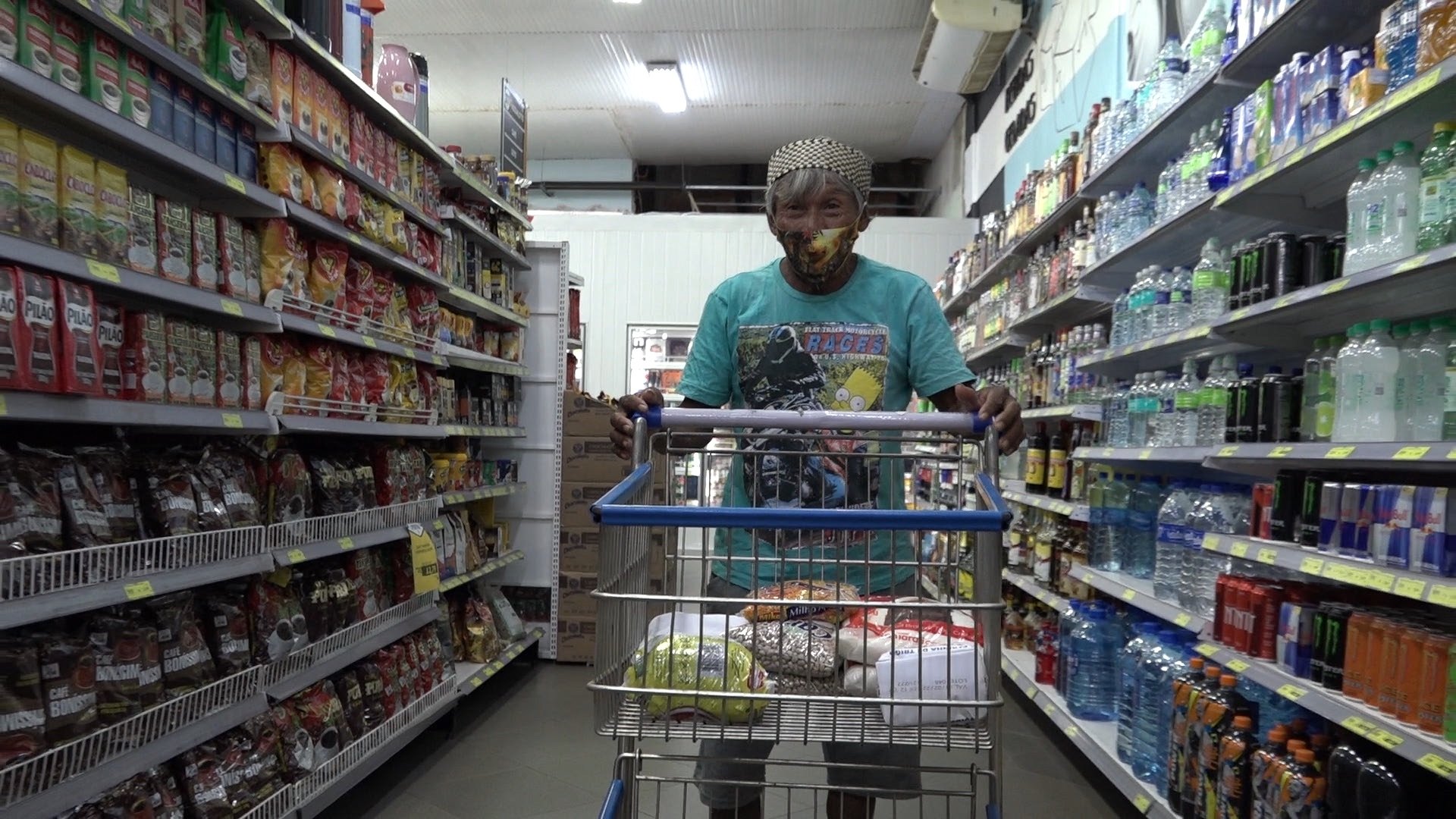 Anfitriões há meio século: a versão mỹky da história Background