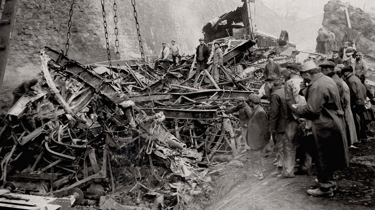 1917, The Train from Hell Background