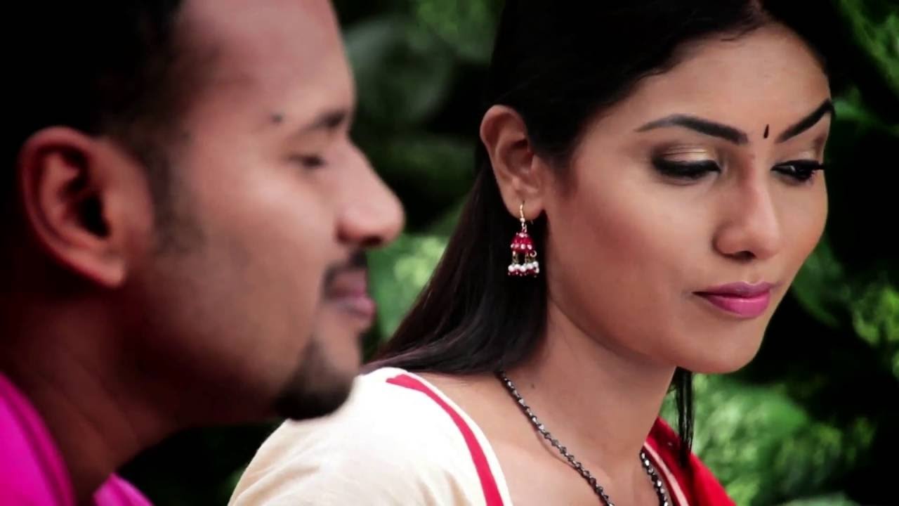 Vilaiyaattu Pasange Background