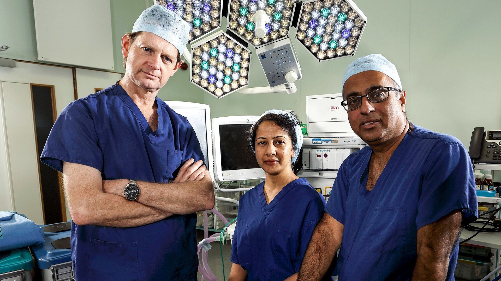 Surgeons: At the Edge of Life Background