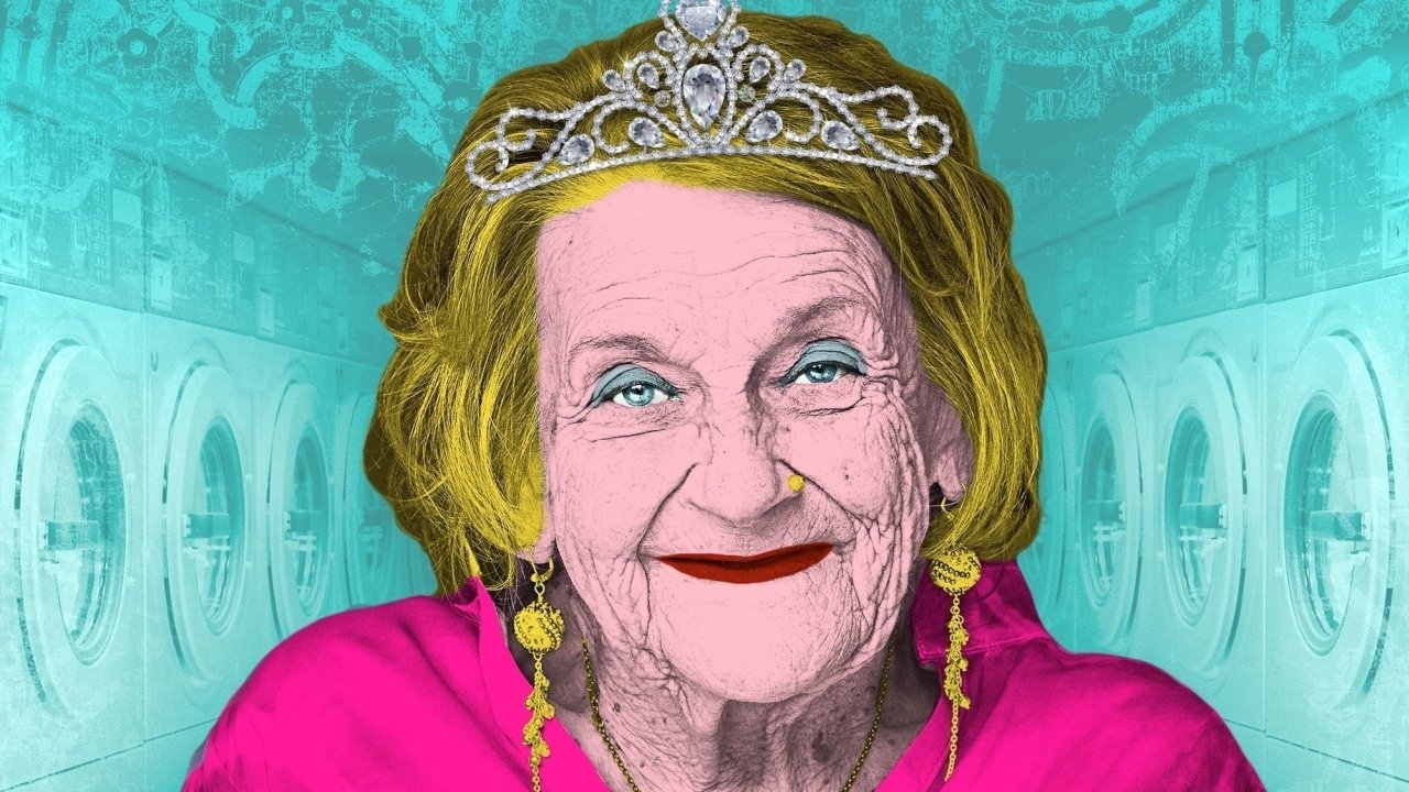 Queen Mimi Background