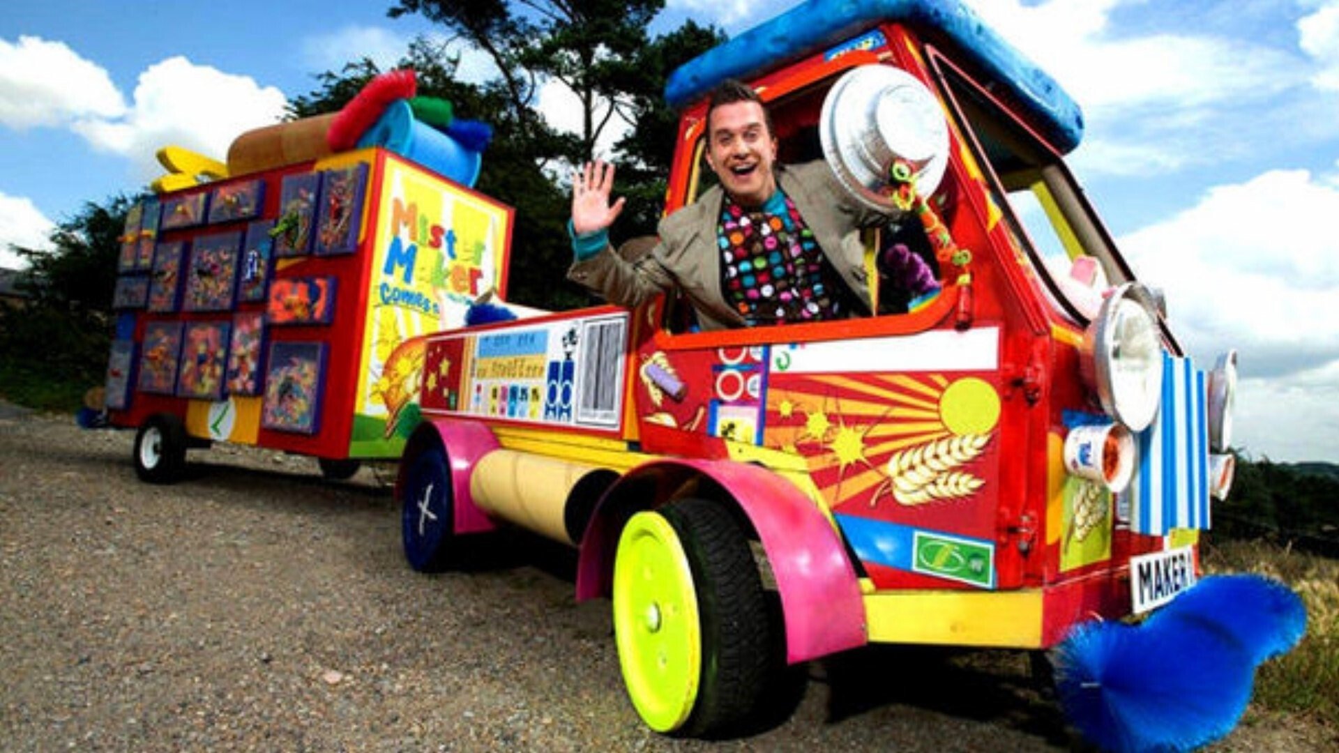 Mister Maker Comes to Town Background
