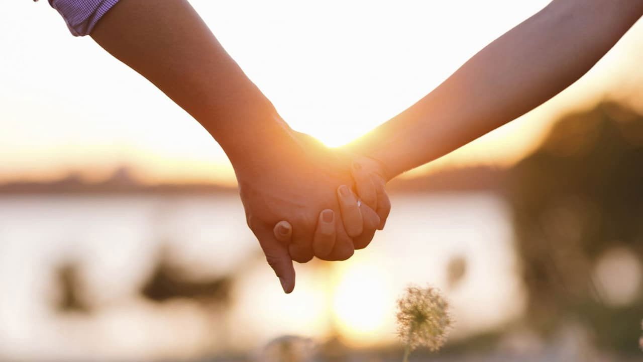 L'amour pour tous Background