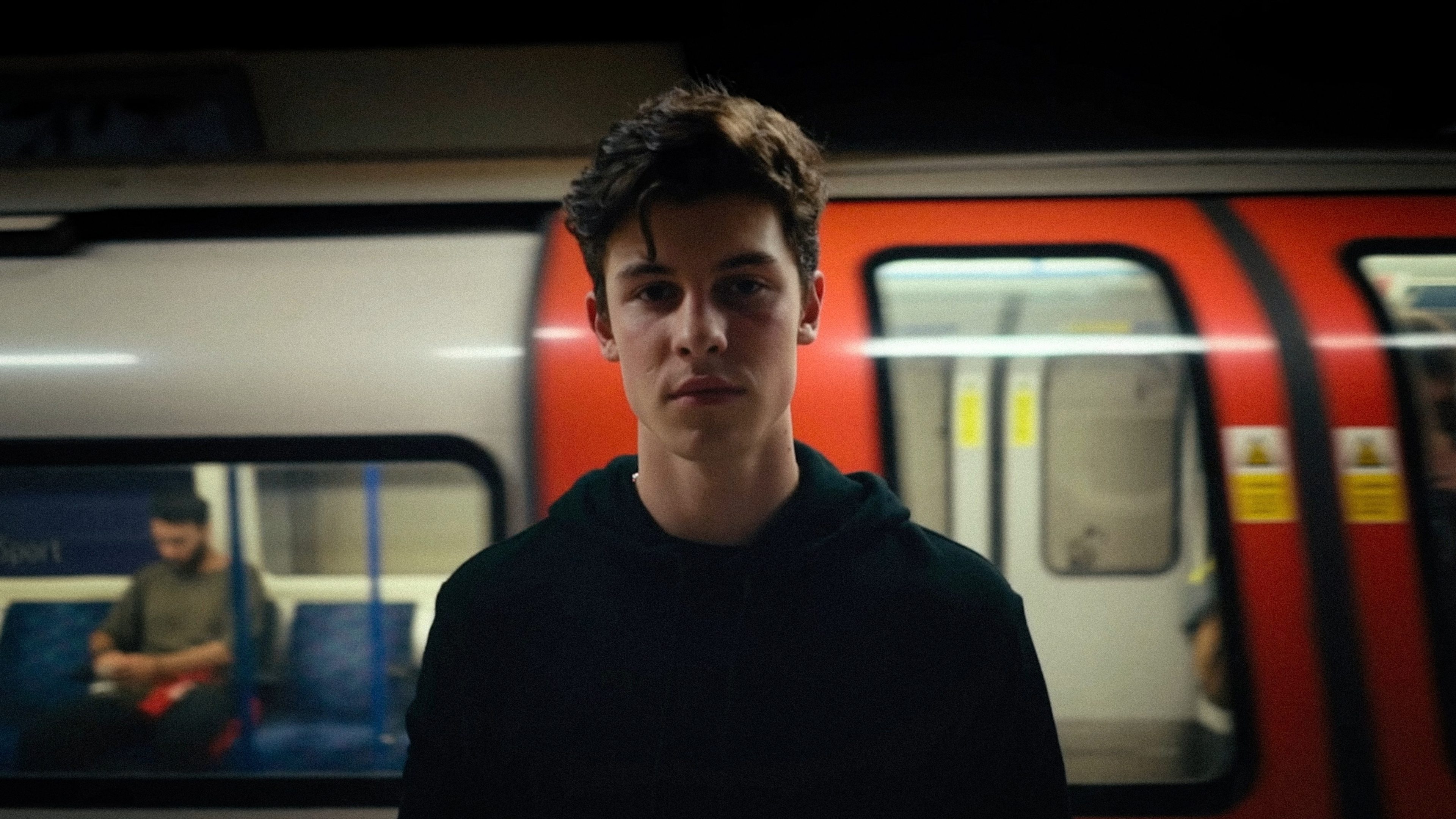 Shawn Mendes: Artist Spotlight Stories Background
