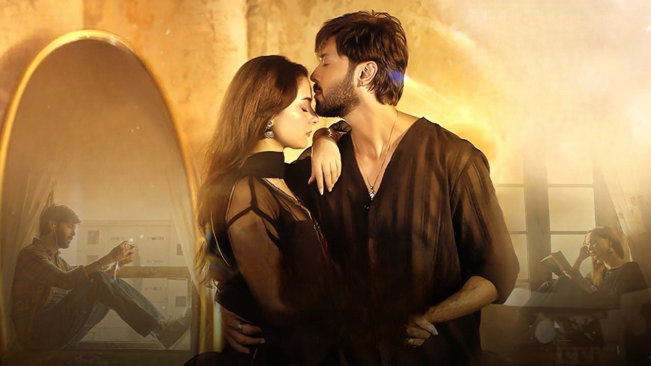Kabhi Main Kabhi Tum Background