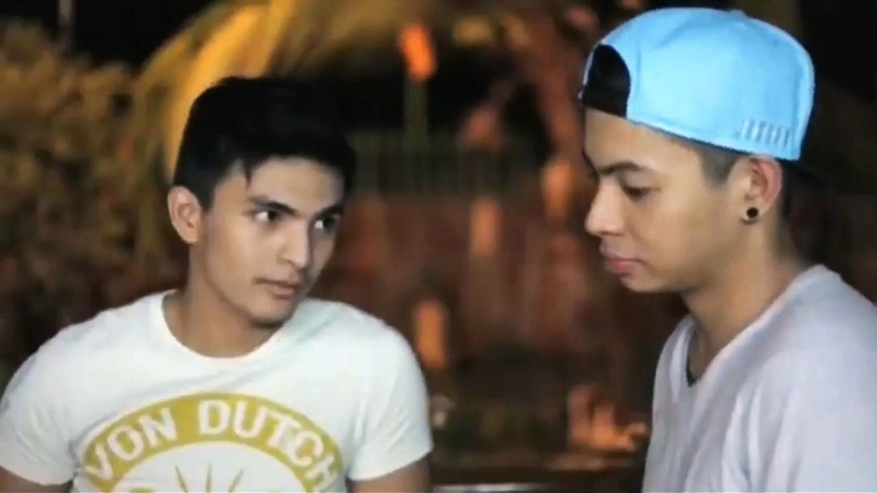 Damong Ligaw Background