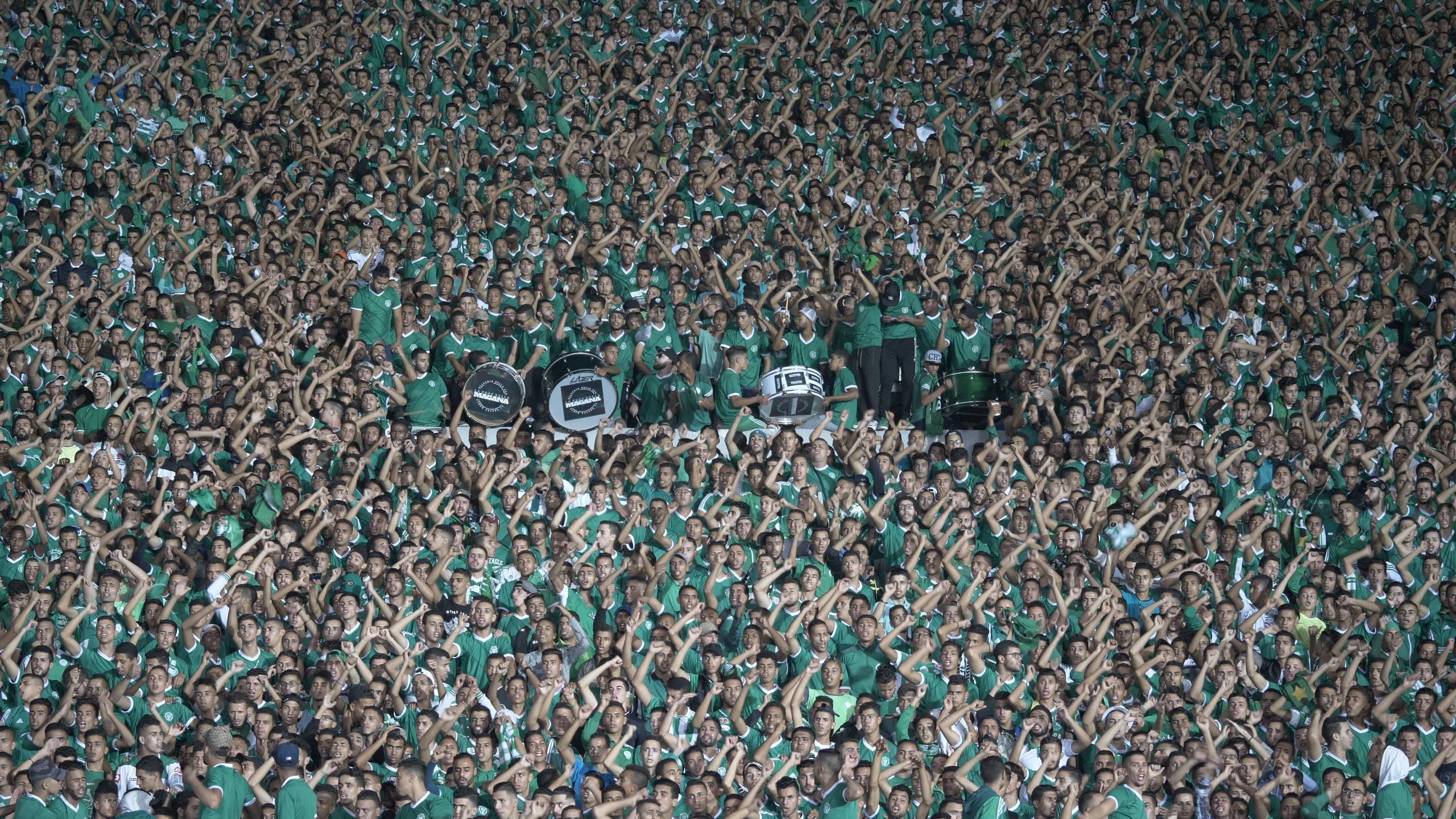 Ultras Background