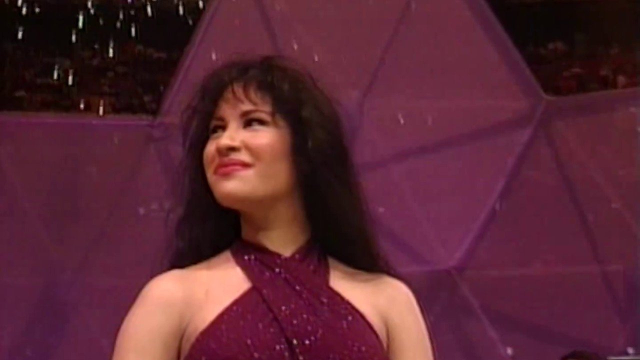 Selena Live! The Last Concert Background