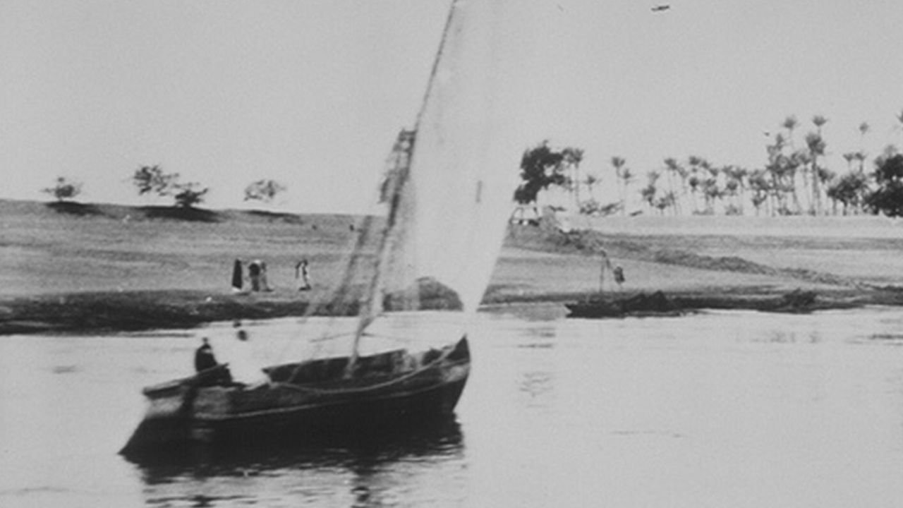 Panorama des rives du Nil, [I] Background