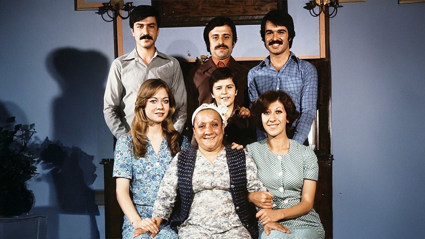 Family Honour Background