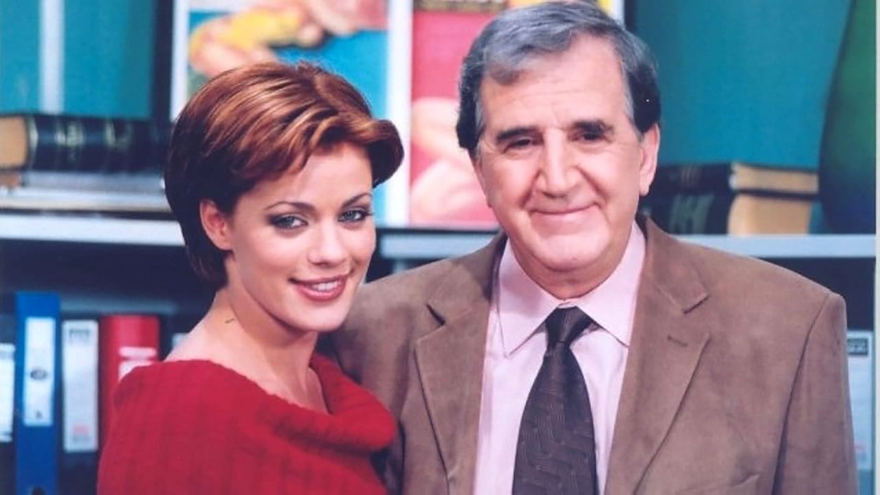 Το Μπέρδεμα Background