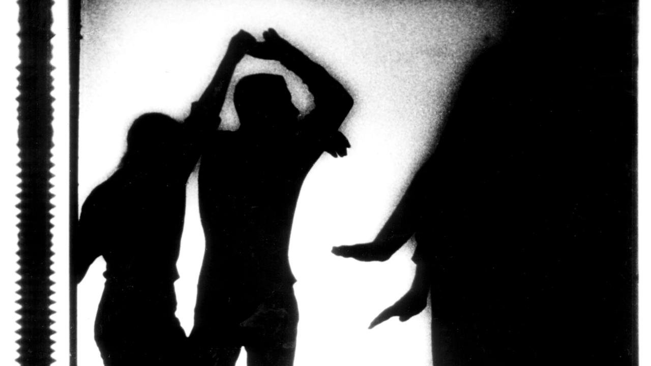 Adebar Background