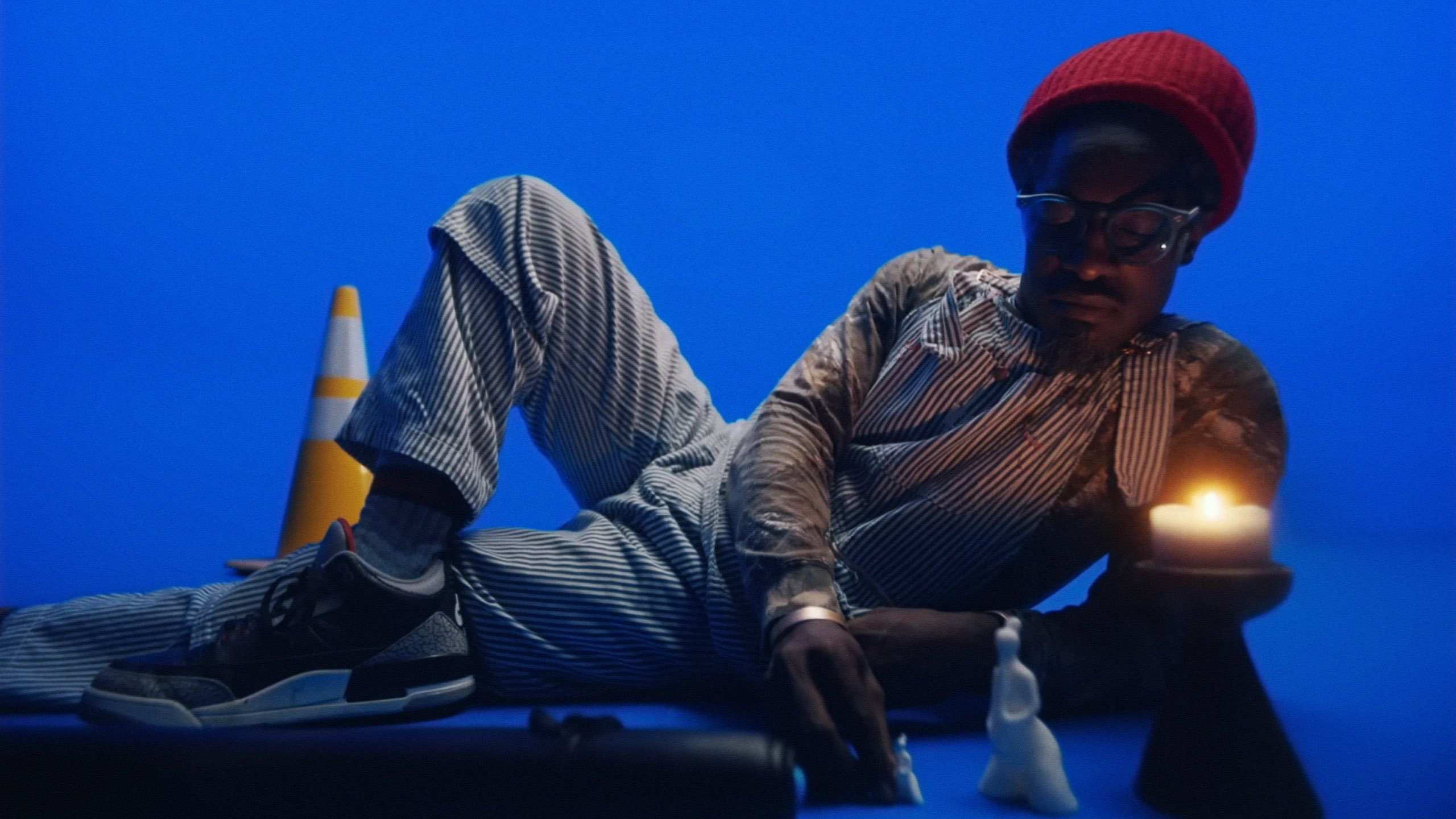 André 3000 - New Blue Sun (Listening) Background