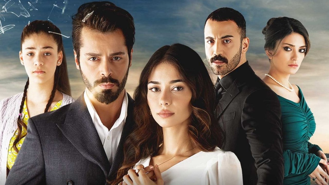 Kader Oyunları Background