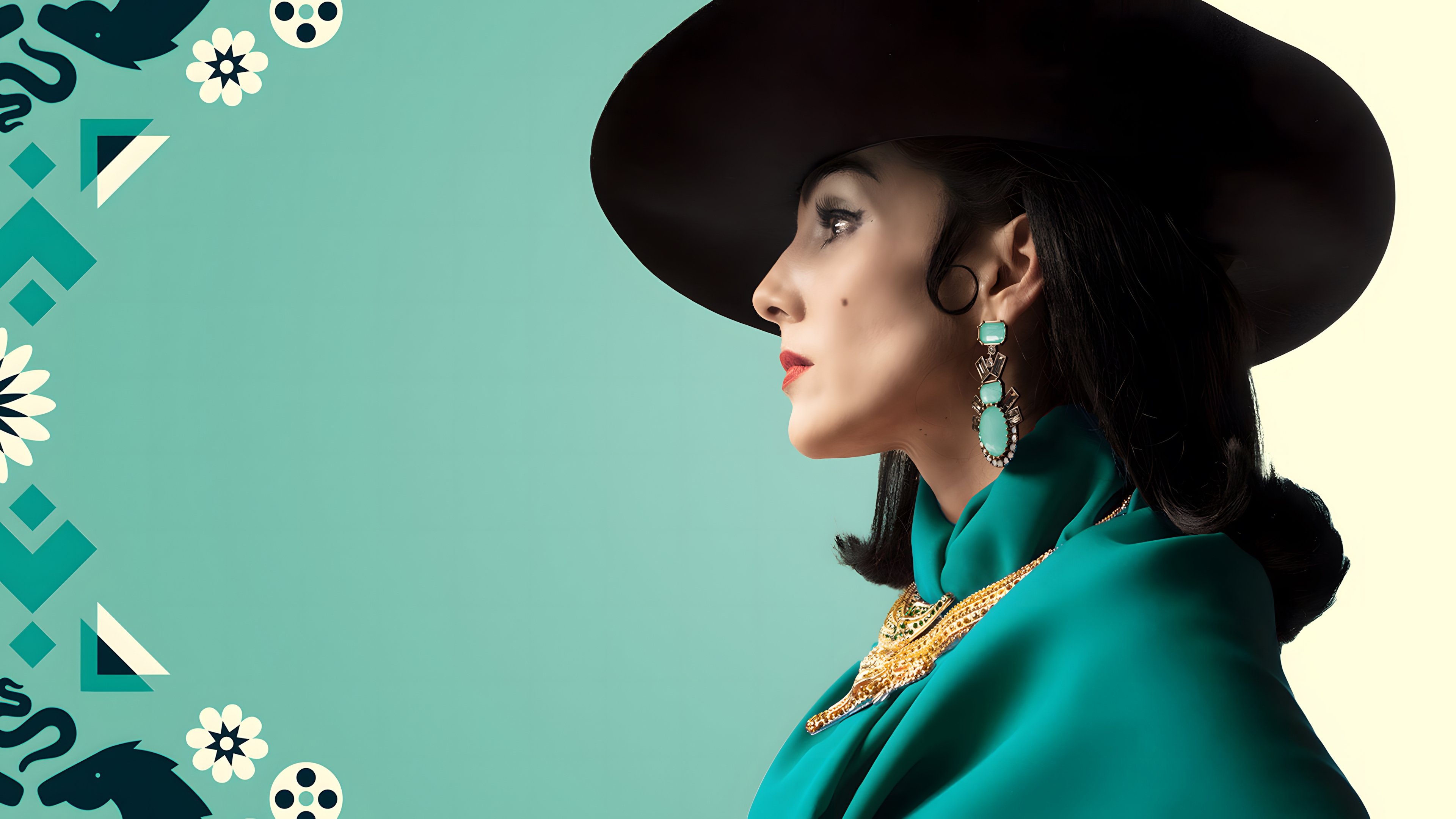 María Félix, La Doña Background