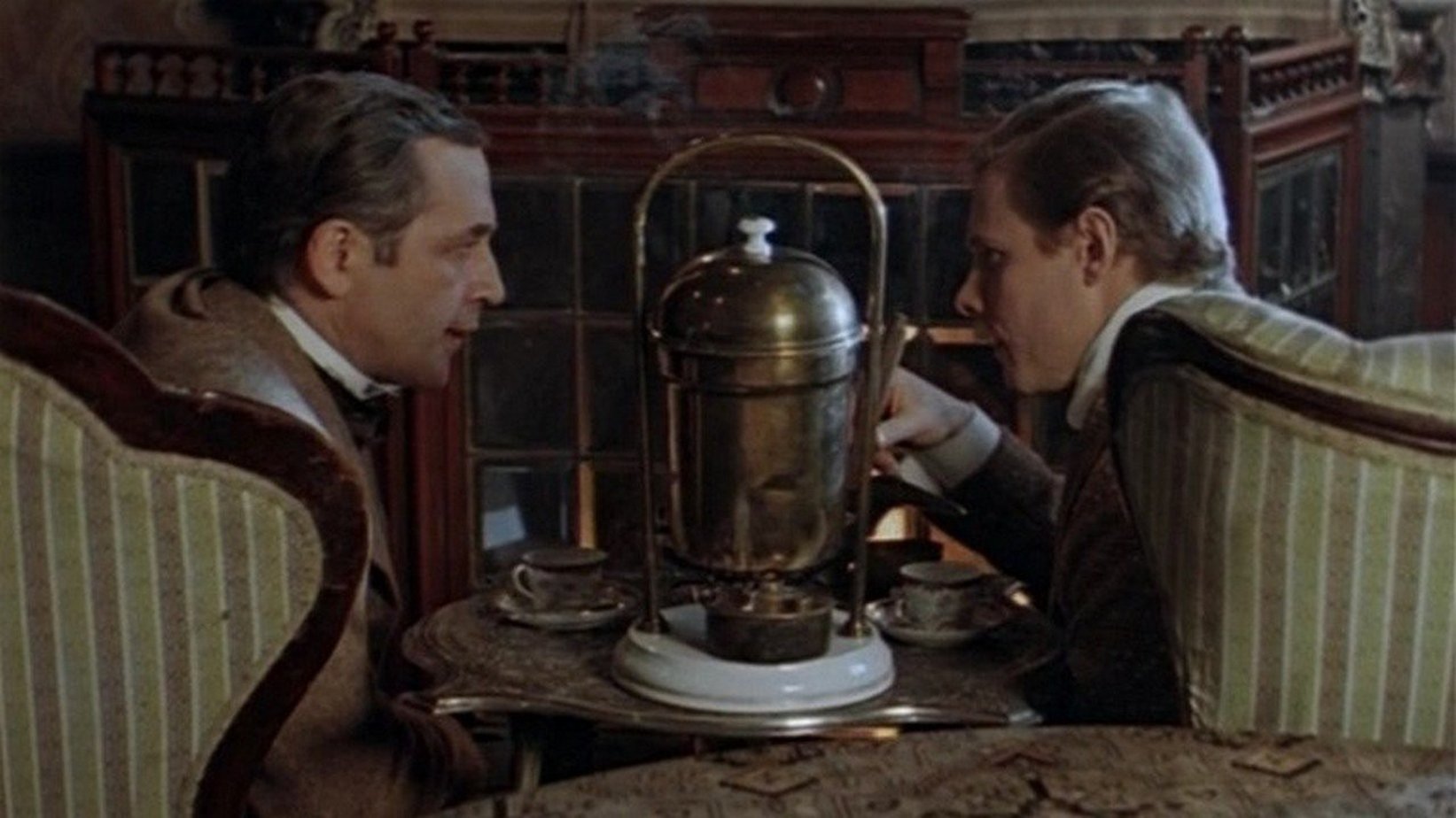 Sherlock Holmes and Dr. Watson: Bloody Inscription Background