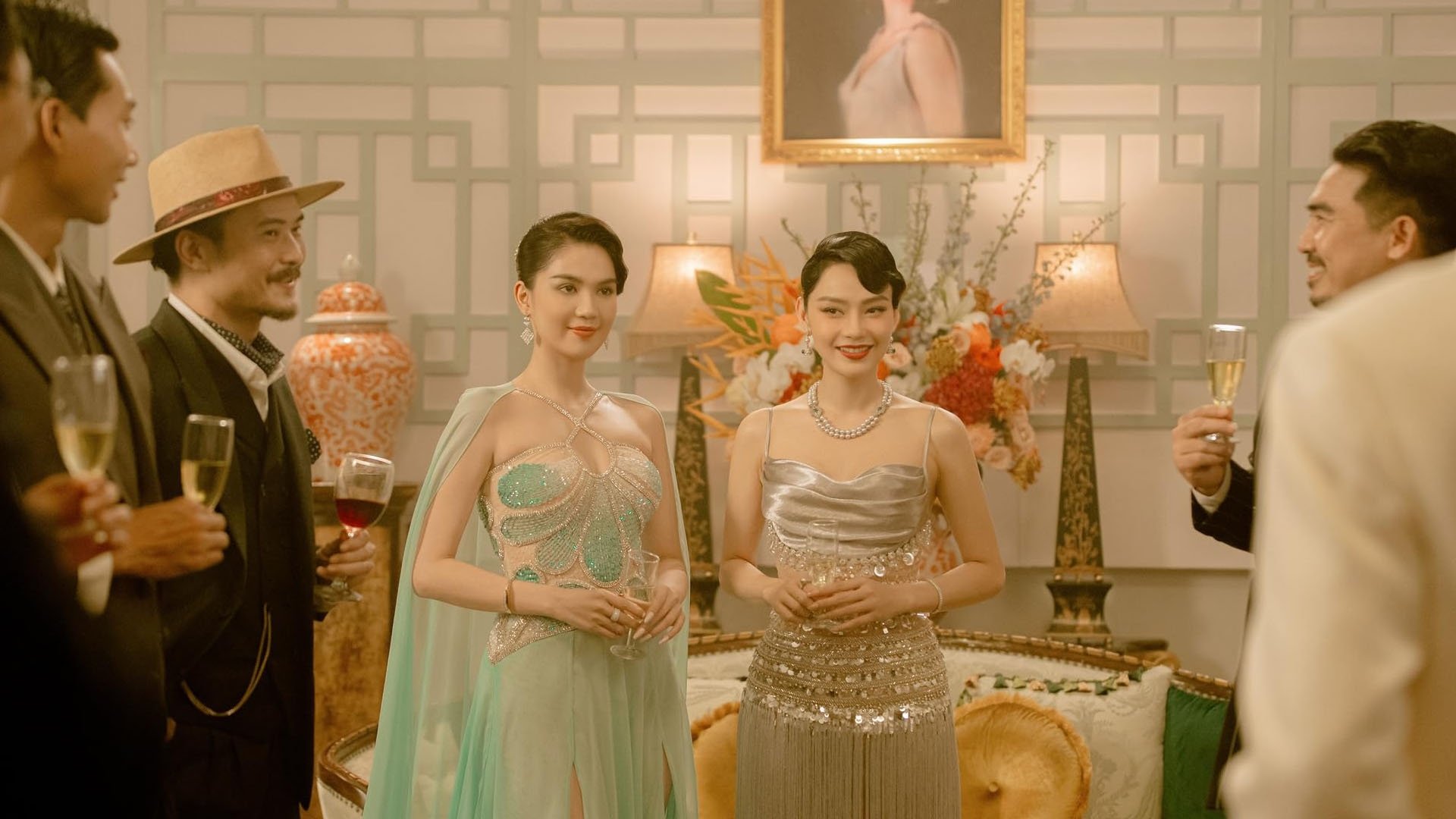 Sister Sister 2 Background