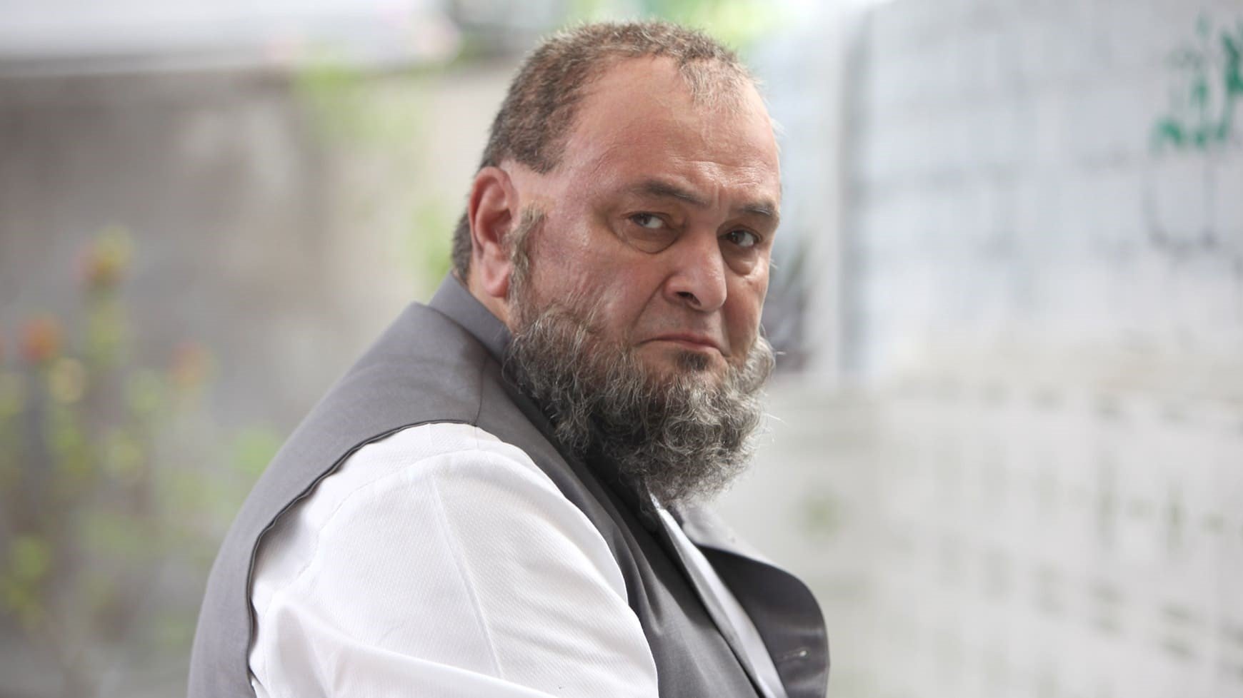 Mulk Background