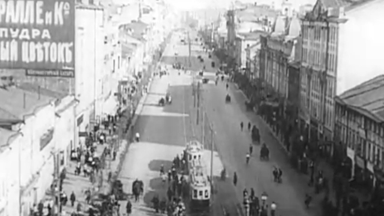 Stride, Soviet! Background