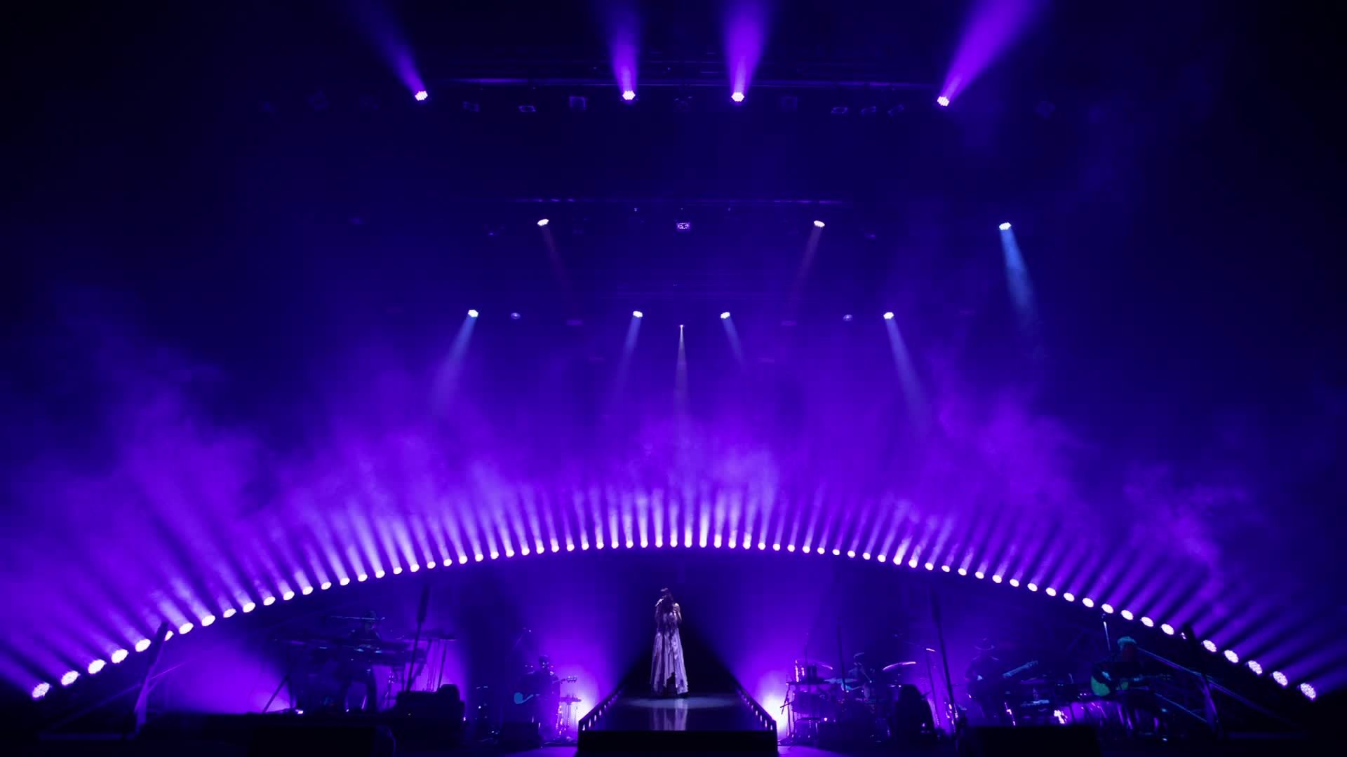 Aimer Hall Tour 19/20 “rouge de bleu” 東京公演 ～bleu de rouge～ Background