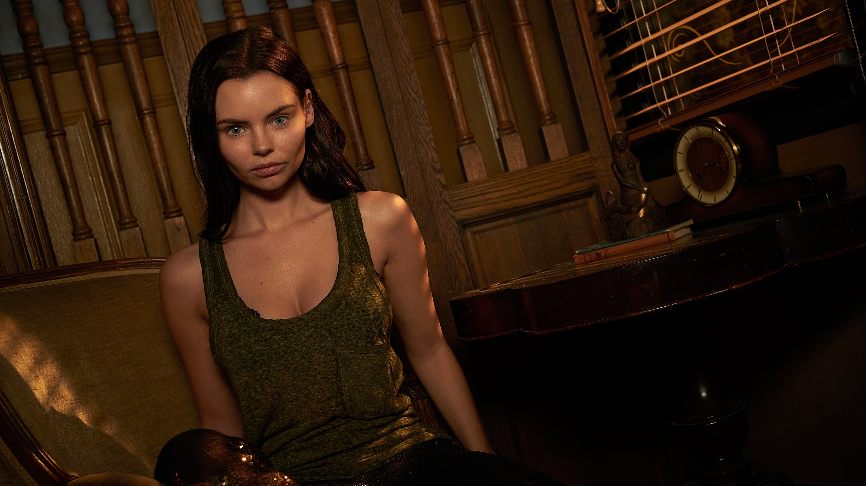 Siren Background