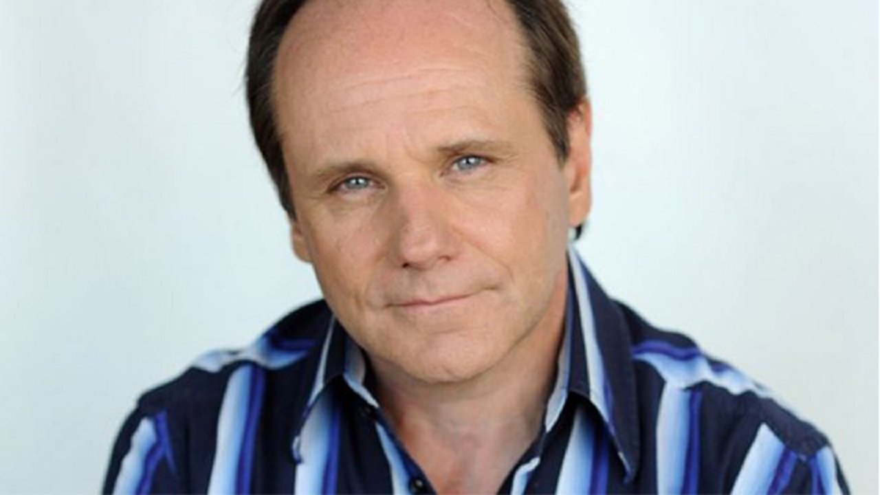 L'enquêteur du paranormal Background