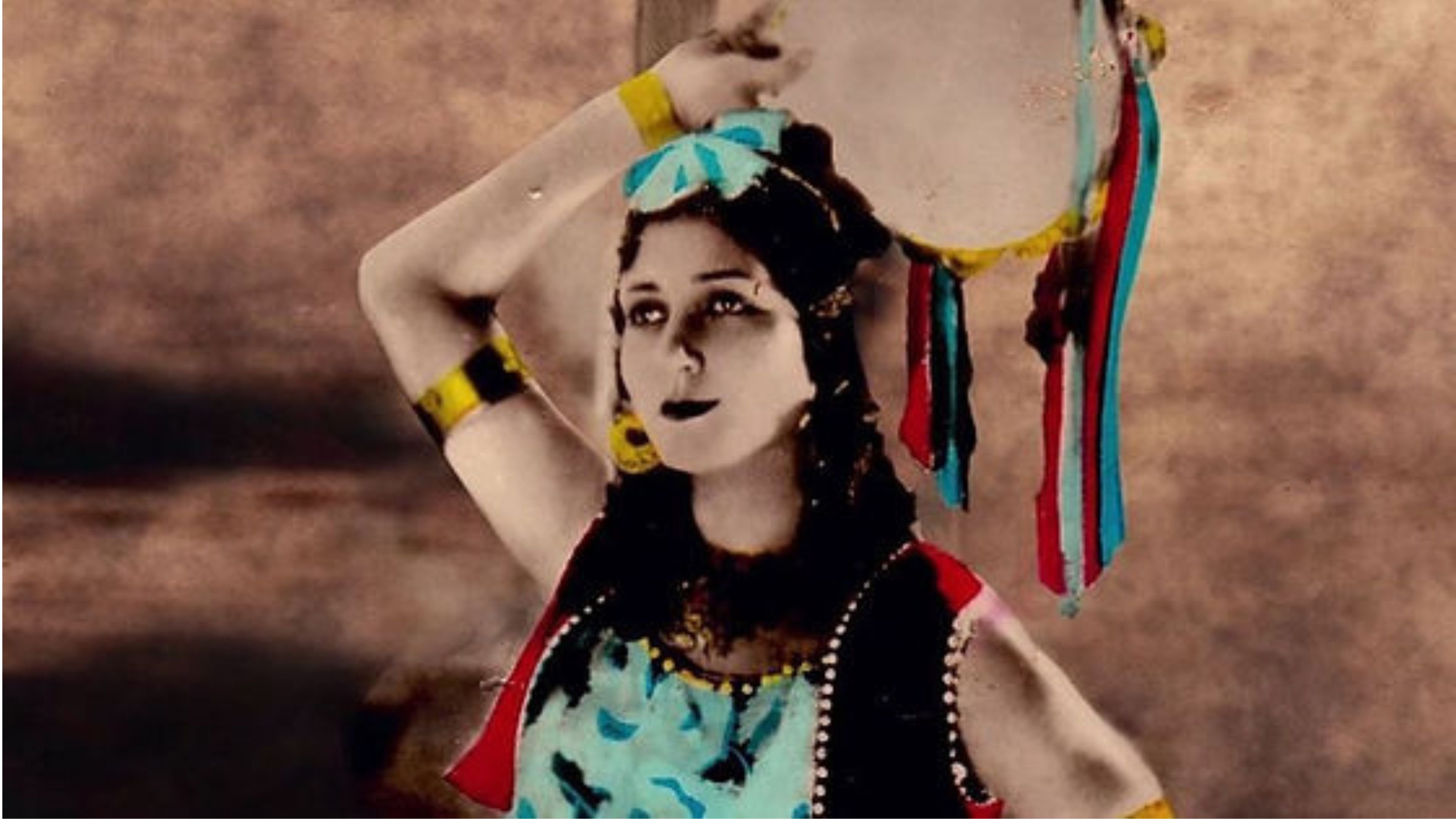 Shalom Bollywood: The Untold Story of Indian Cinema Background