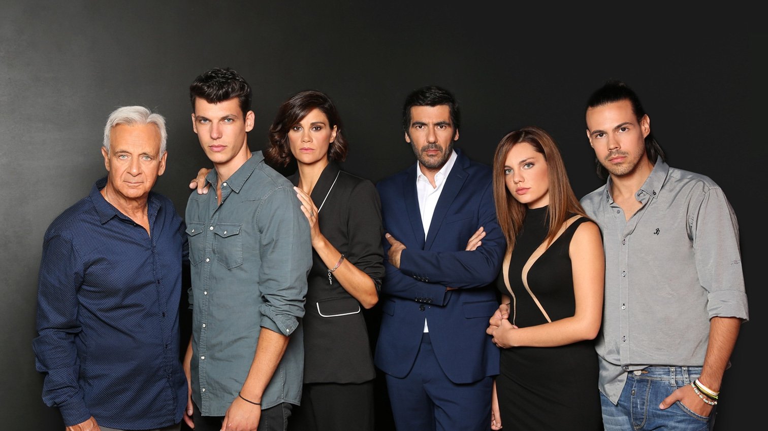 Η Επιστροφή Background