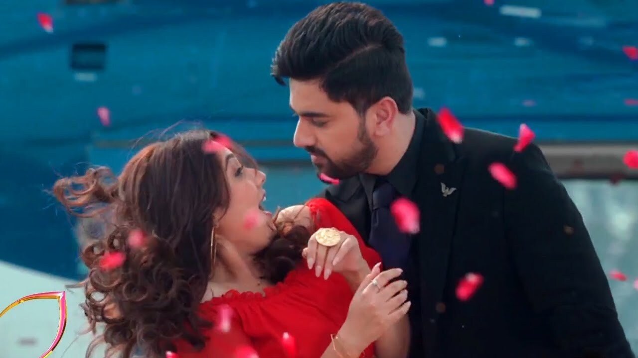 Fanaa: Ishq Mein Marjawa Background