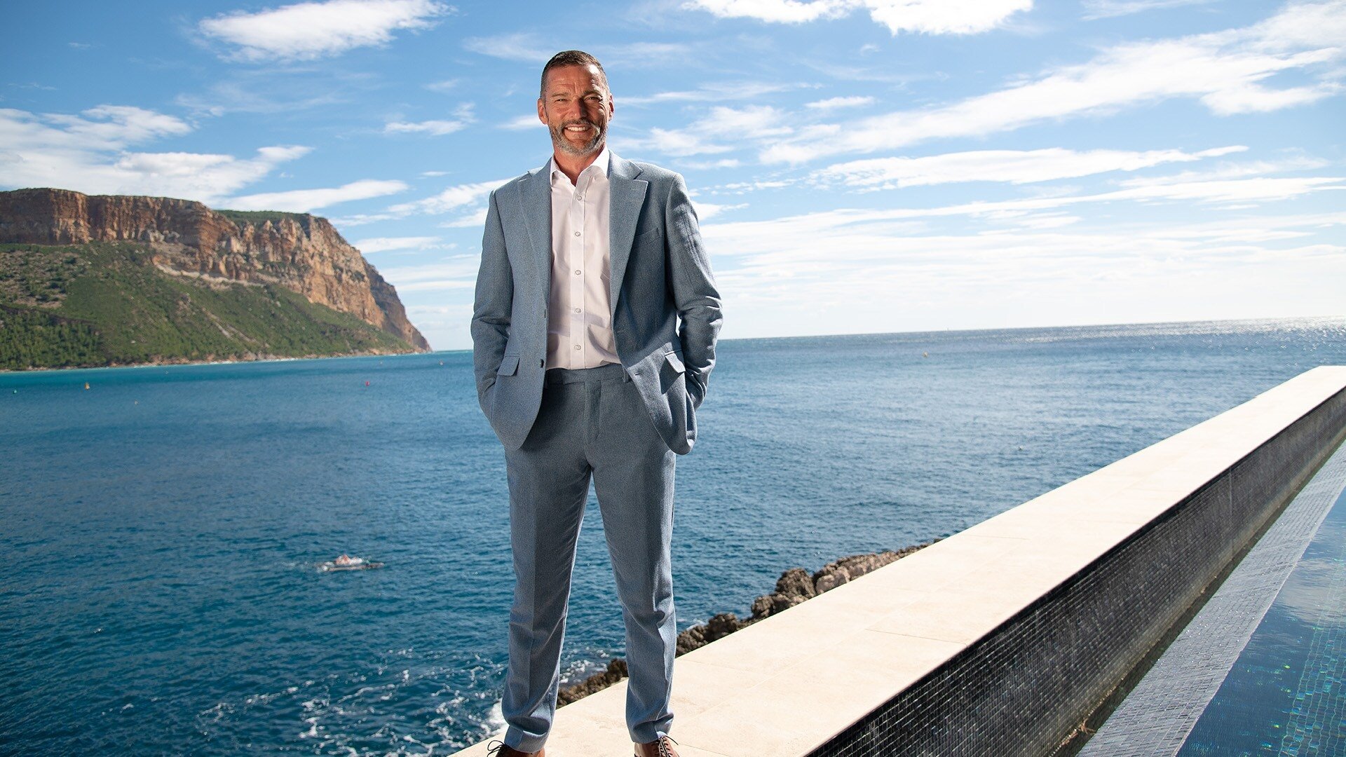 Fred's Last Resort Background