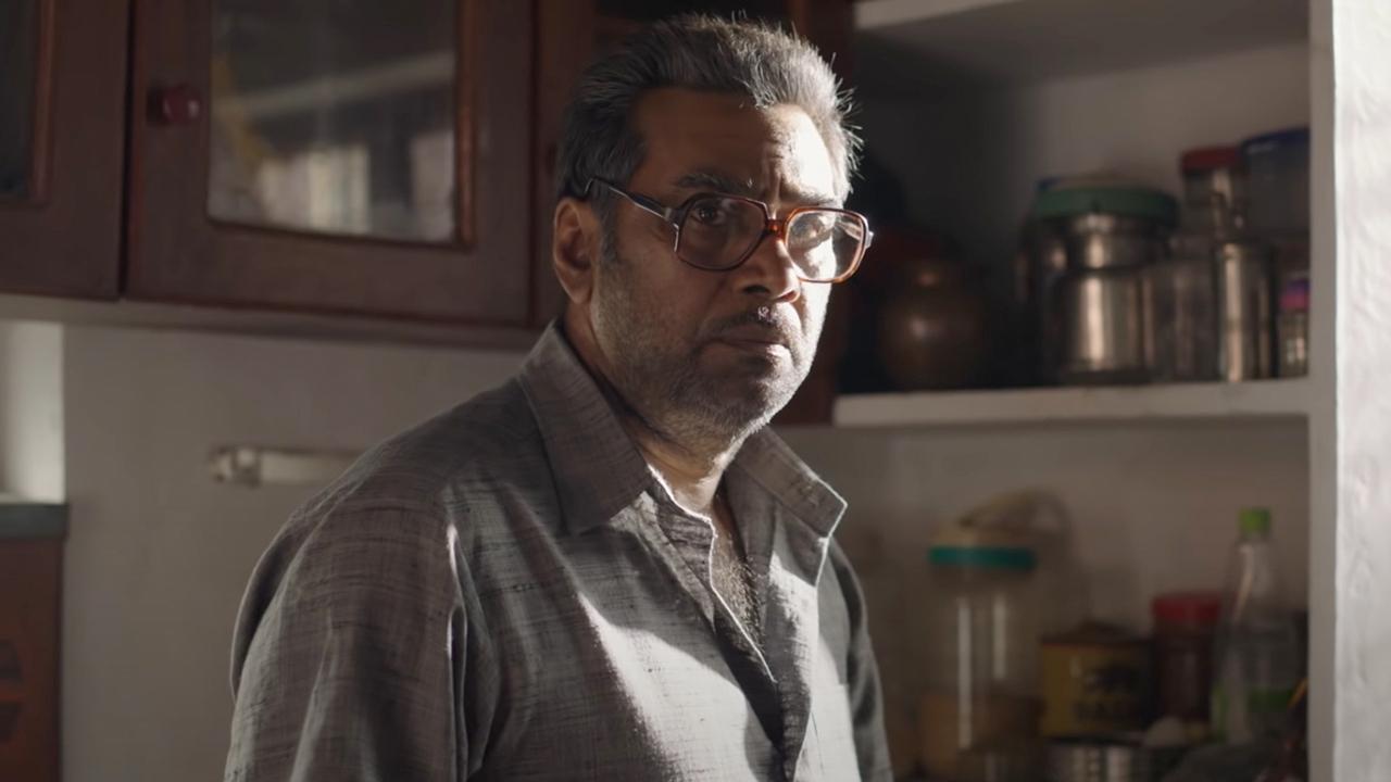 Aarkkariyam Background