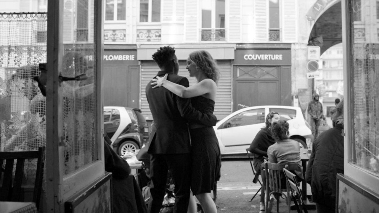 Belleville, belle et rebelle Background