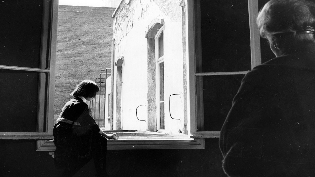 En el balcón vacío Background