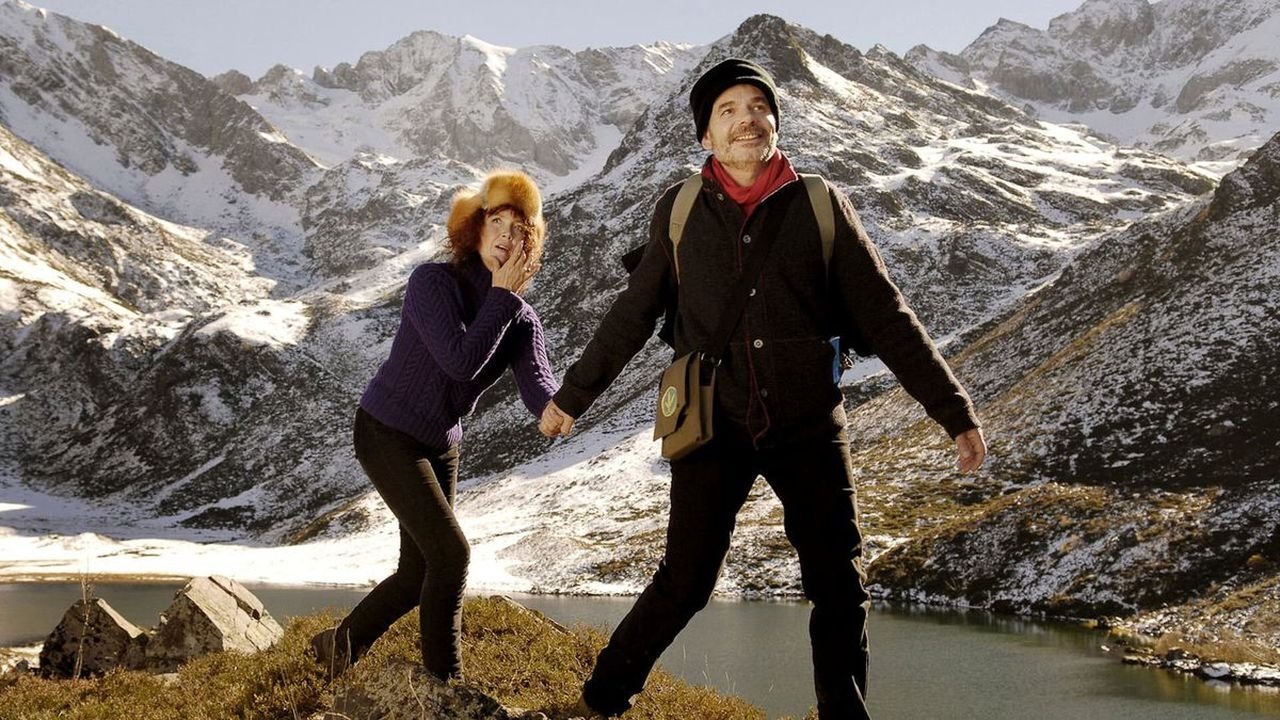 Le Voyage aux Pyrénées Background