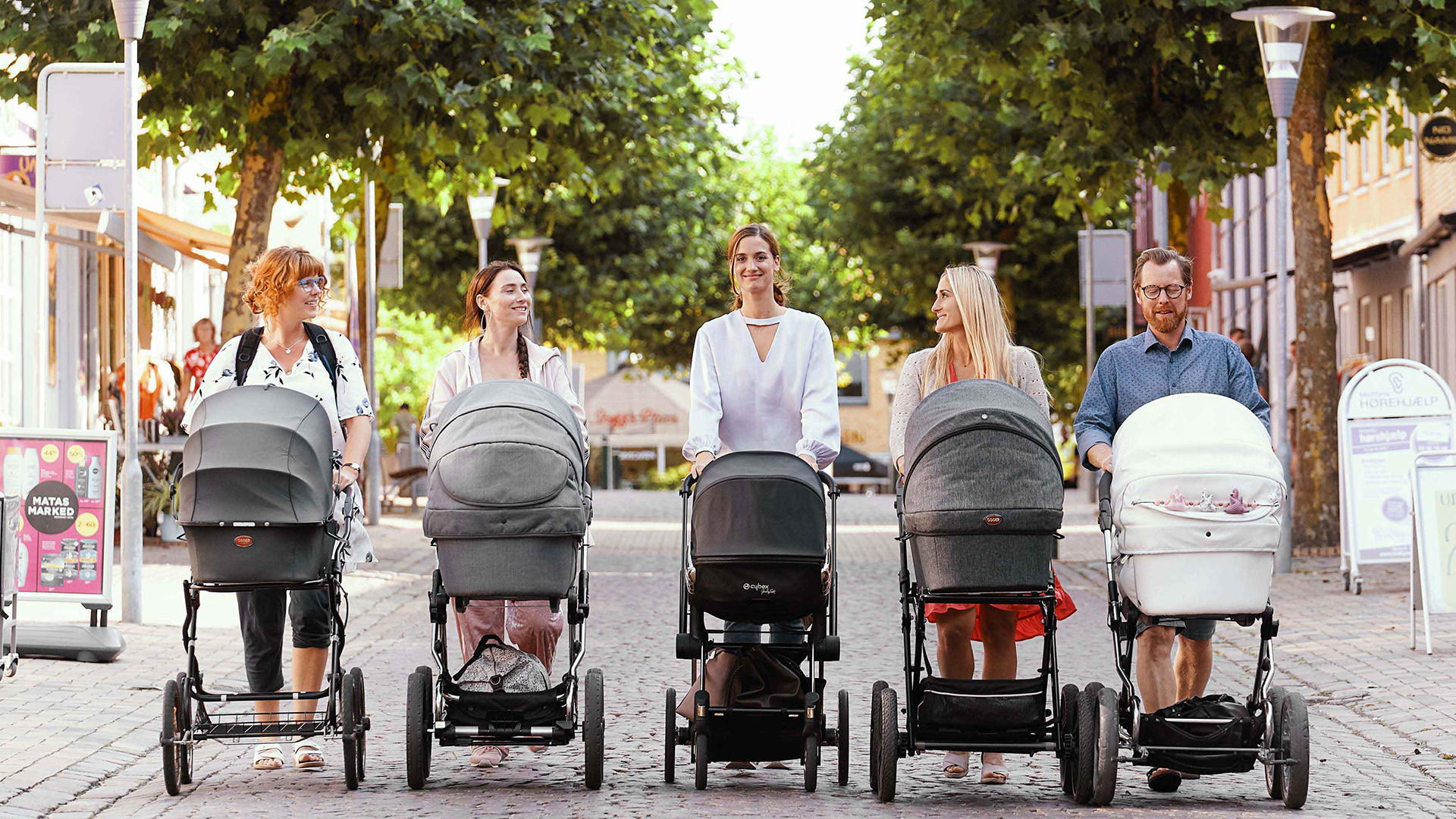 Mom Squad Background