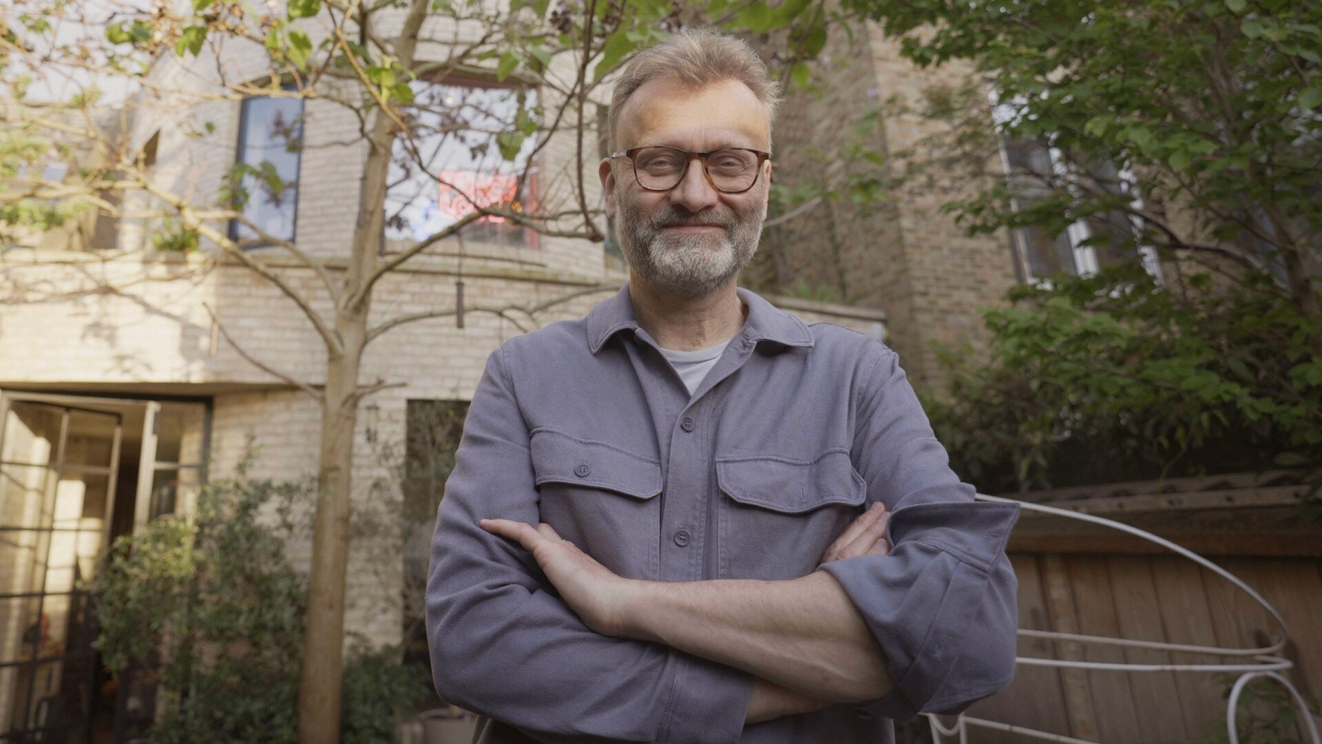 Huge Homes with Hugh Dennis Background