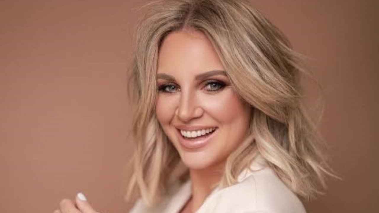 Demi Lee Moore: 'n Nuwe Era Background