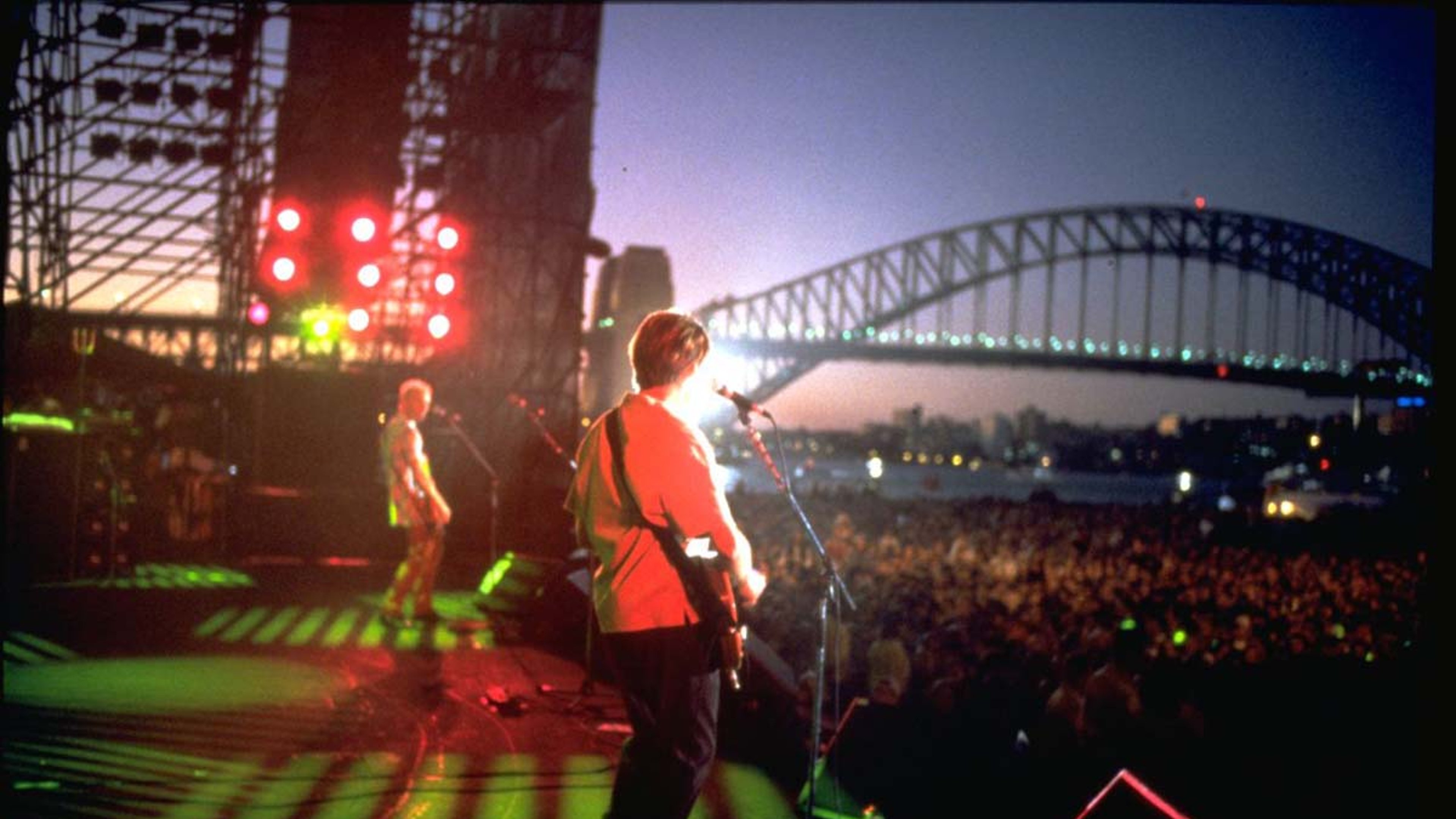 Crowded House - Farewell to the World Background