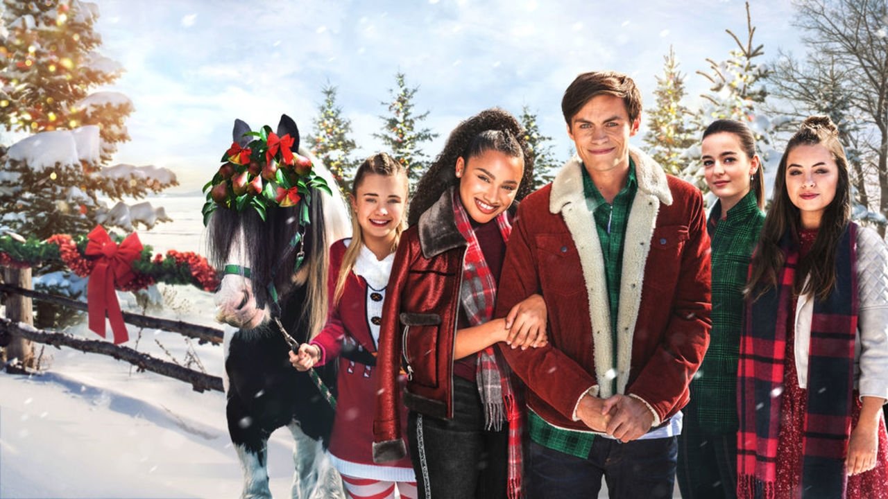Free Rein: The Twelve Neighs of Christmas Background