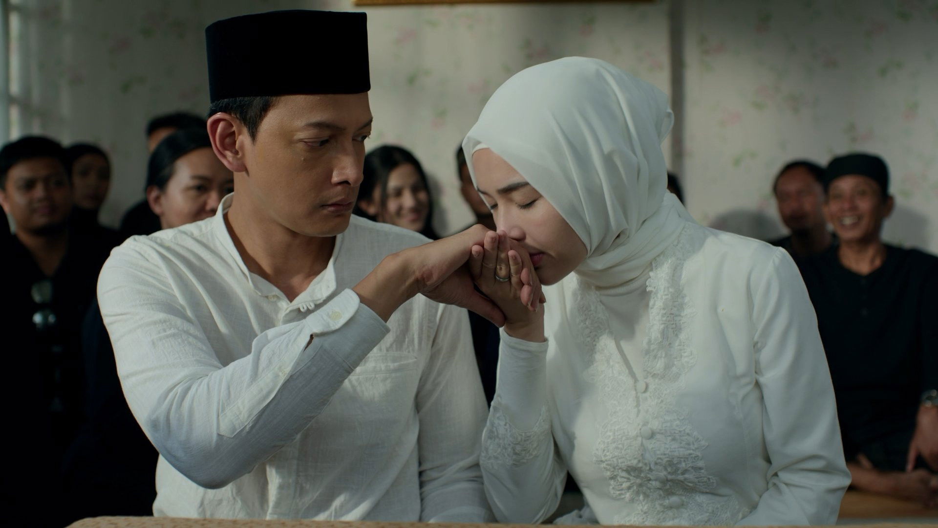 1 Imam 2 Makmum Background