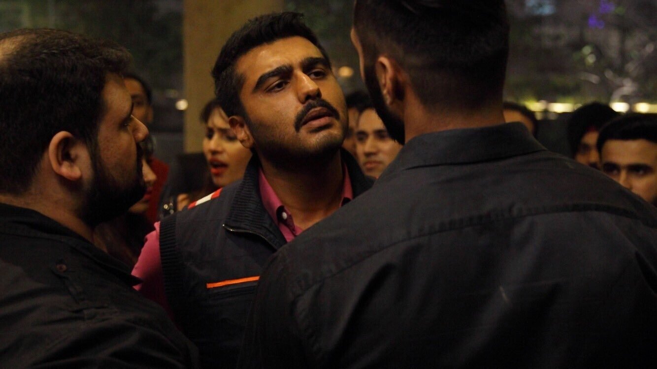 Sandeep Aur Pinky Faraar Background