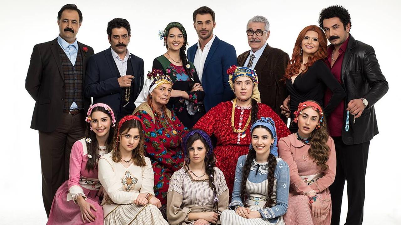 Hanım Köylü Background